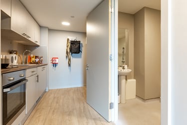 Platinum Studio Floors 1-6 - Image 3